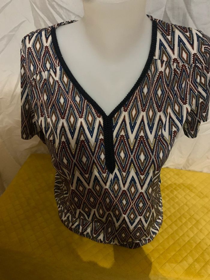 Blouse manches courtes motifs losange taille 36