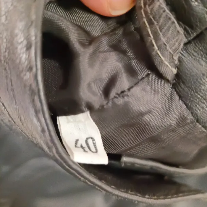 Jupe droite cuir véritable noir vintage Leder Herbst taille 40 A1390 - photo numéro 7