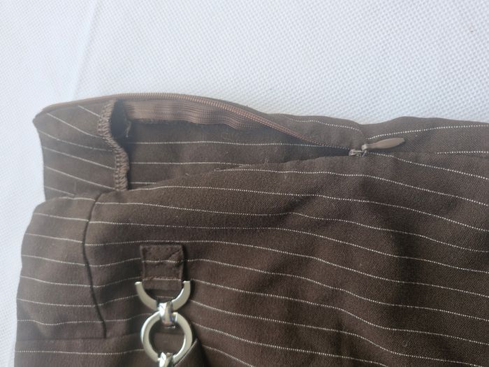 Jupe short 32 Pimkie Marron fines rayures blanches boucle décorative - photo numéro 5