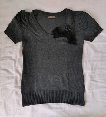 Tee shirt avec noeud