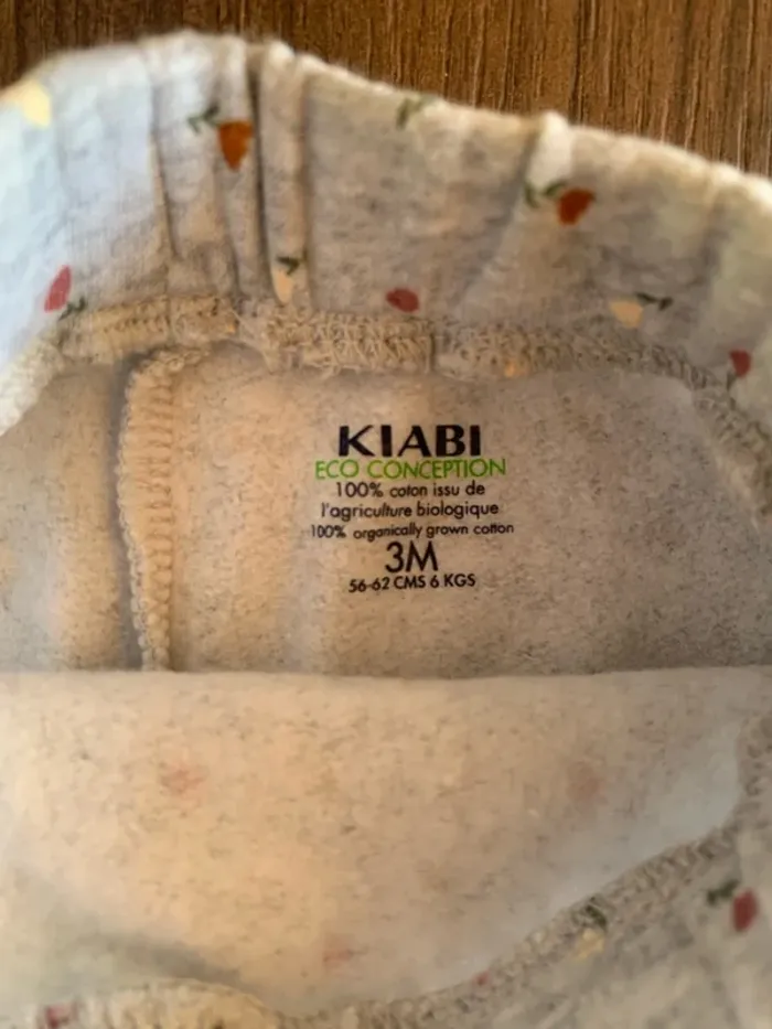 Pantalon jogging Kiabi 3 mois fleurs - photo numéro 2