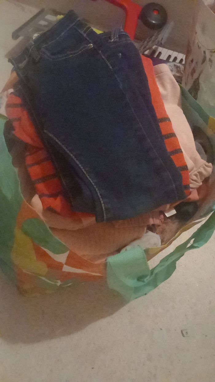 Gros lot vêtement 5 ans fille