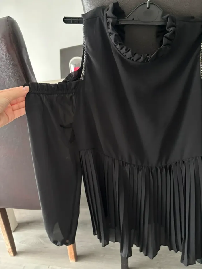 Chemise épaules dénudées - photo numéro 2