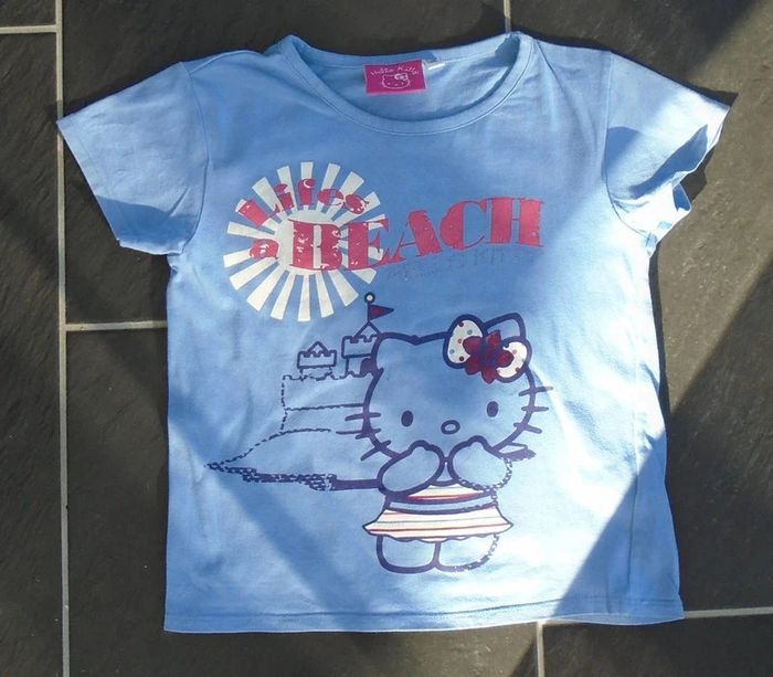 Joli tee-shirt fille Hello Kitty 5-6 ans