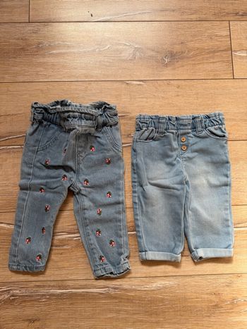 Lot de 2 jeans ( 9 mois ) 
