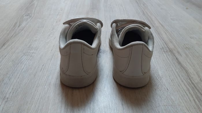 Baskets Adidas p.28 - photo numéro 8