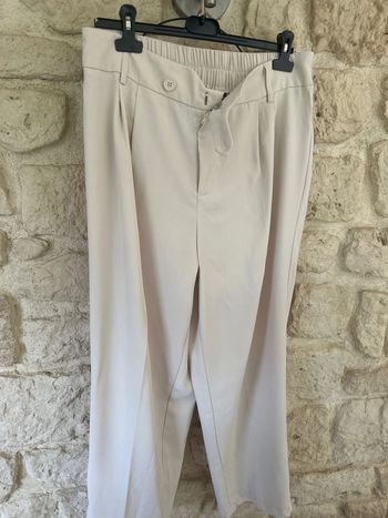 Pantalon beige Shein 46
