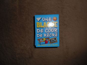 Jeu éphéméride "une blague par jour cour de recré" neuf