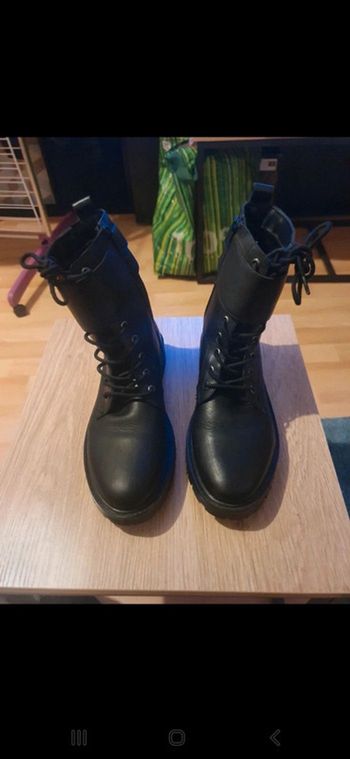 Bottines style motarde noires