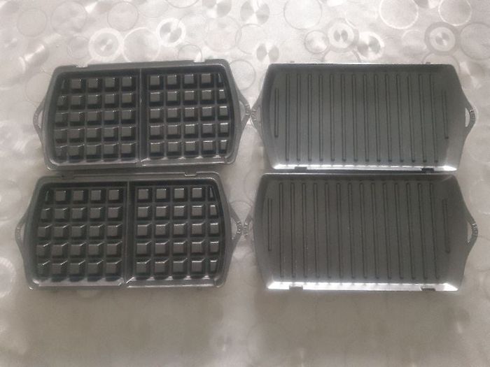Lot de 2 jeux de plaques à grill et gauffres