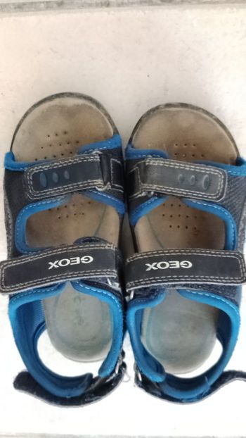 Chaussures Geox pointure 28