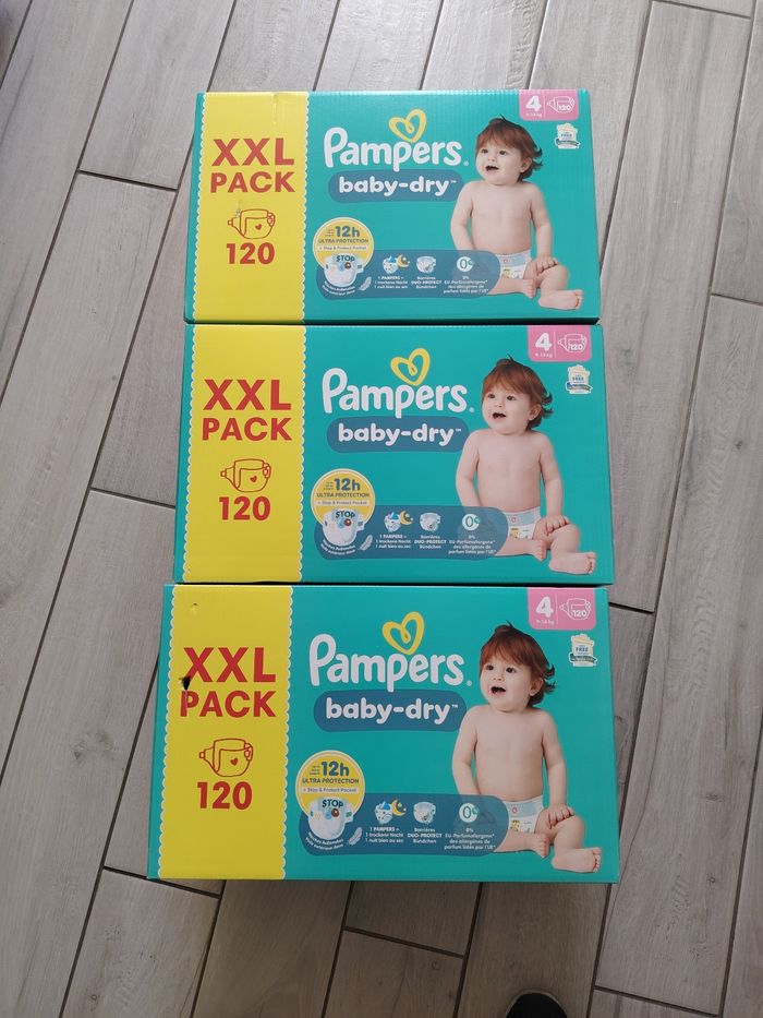 Couches Pampers baby dry taille 4
