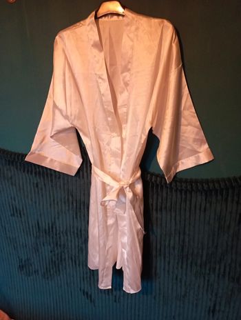 Peignoir satin crème grande taille