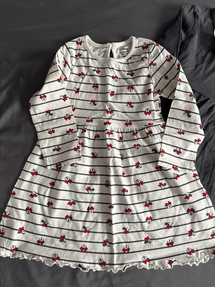 Lot de 2 robes manches longues Minnie neuves - photo numéro 2