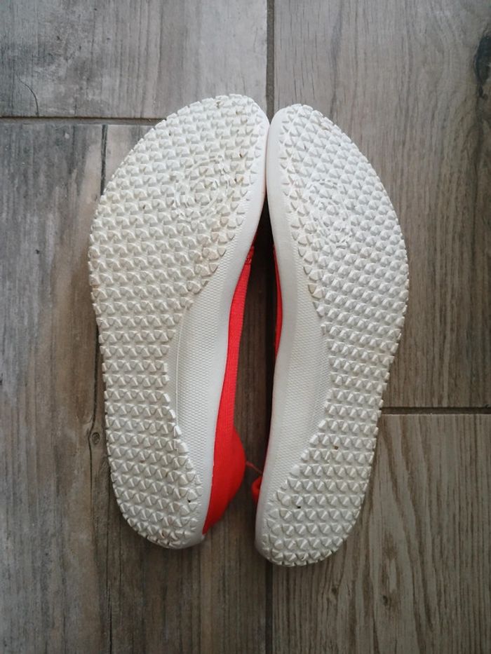 Chaussons aquatiques taille 34/35 - photo numéro 2