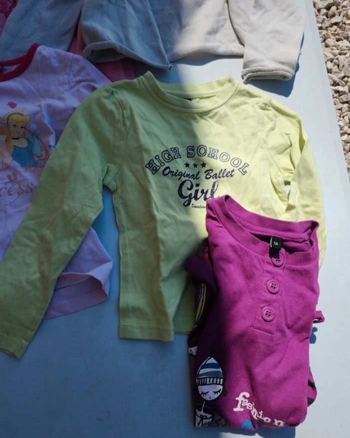 Lot 5 vêtements fille 5 ans Disney - photo numéro 5