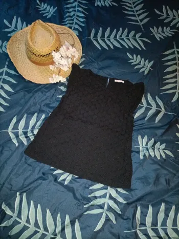 Jolie blouse brodée Monoprix 10 ans