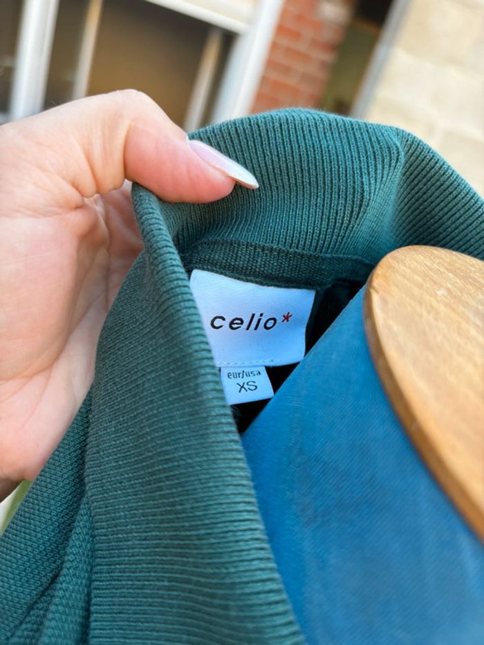 Polo Celio - taille XS/34  - en très bon état - photo numéro 3
