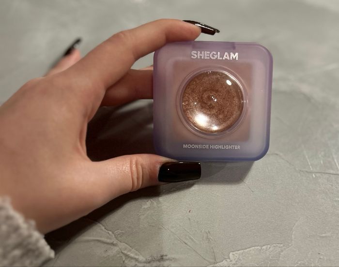 Highlighter Sheglam – neuf
