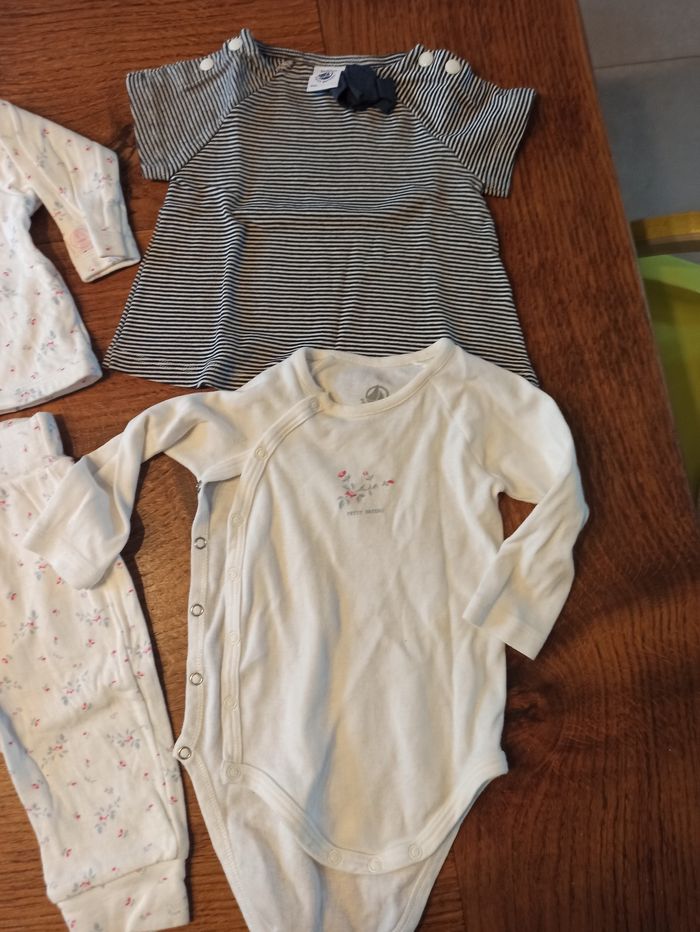 Ensemble Petit Bateau 6 mois - photo numéro 3