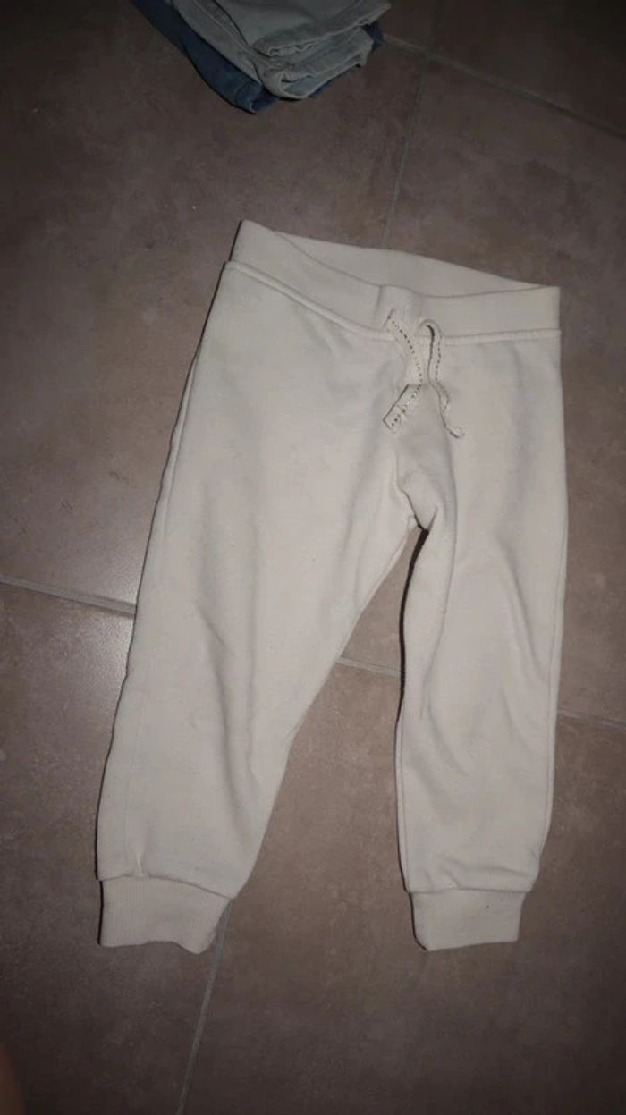 Lot 3 pantalons 18 mois - photo numéro 8