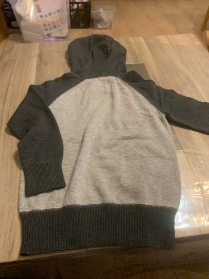Pull fin a capuche - photo numéro 3