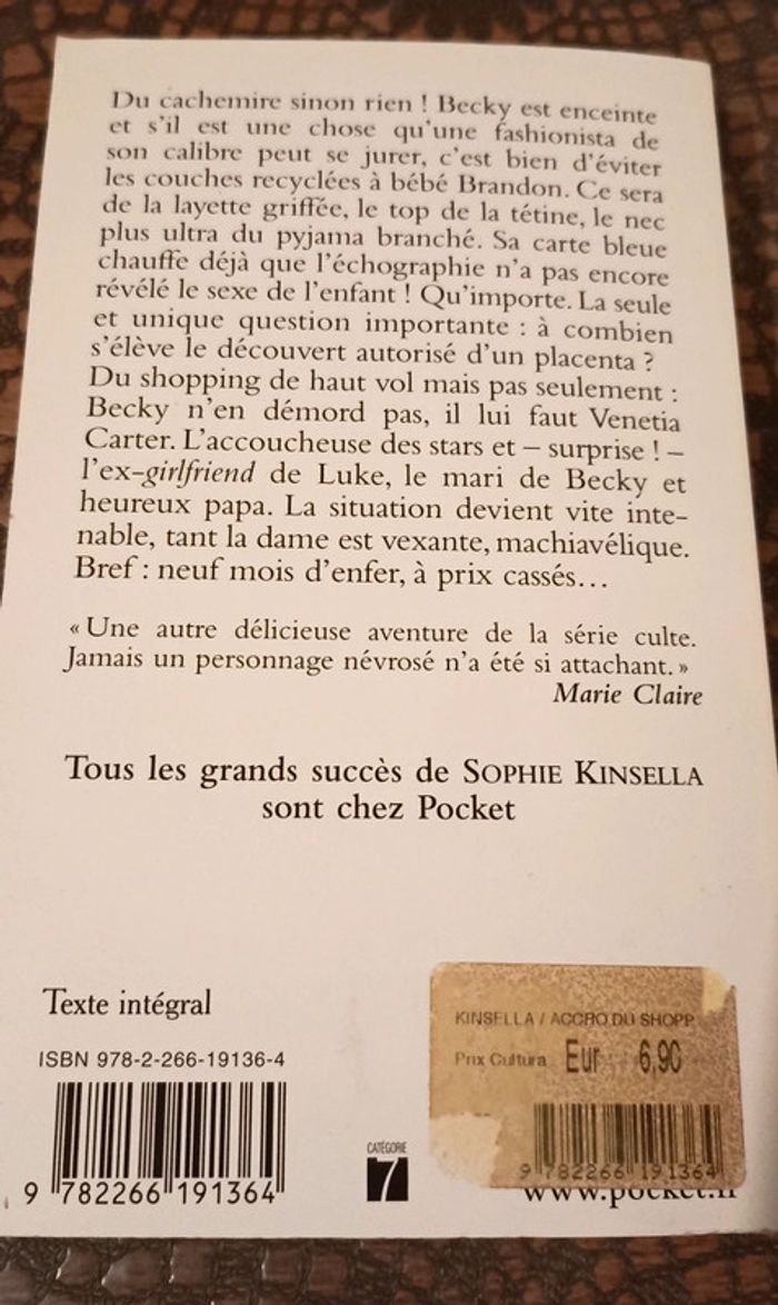 L'accro du shopping attend un bébé - photo numéro 2