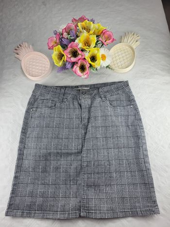 Jupe courte grise et blanche redial taille 38