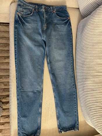 Jean style mom