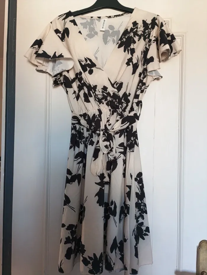 Robe fleurs - photo numéro 5