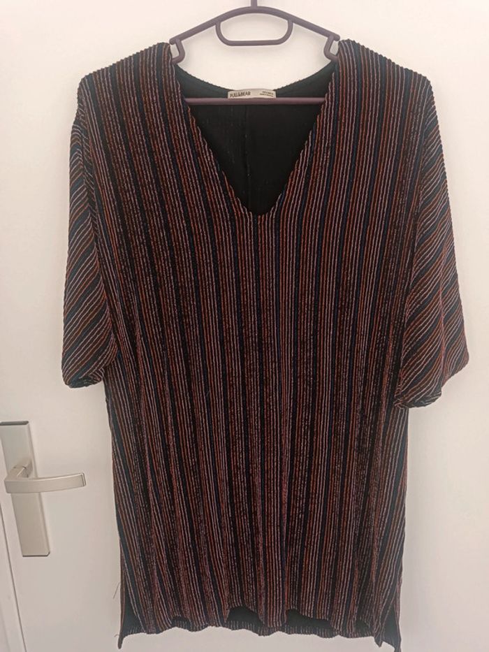 Robe t-shirt à paillettes Taille S Pull & Bear En très bon état - photo numéro 2
