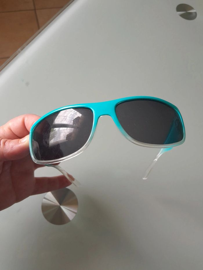 Lunette garçon bleu - photo numéro 3