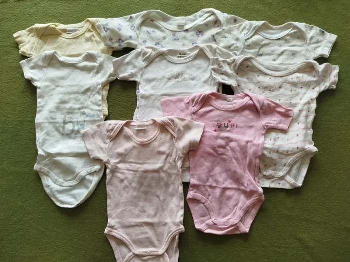 Lot 21 bodies 3 mois - photo numéro 4