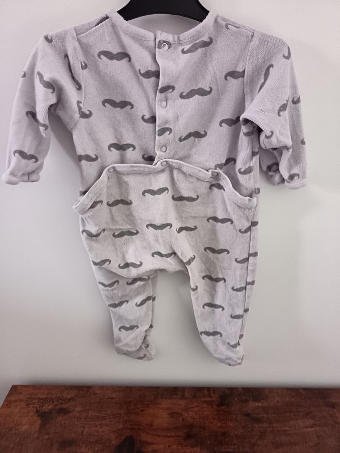 Pyjama moustache 9 mois - photo numéro 2