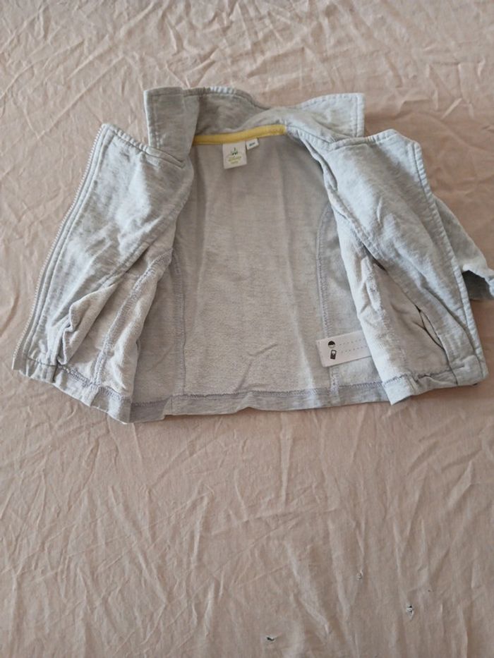 Veste 6 mois - photo numéro 2