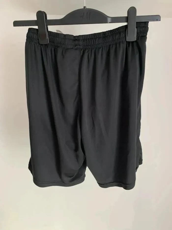 Short noir football taille S - photo numéro 4