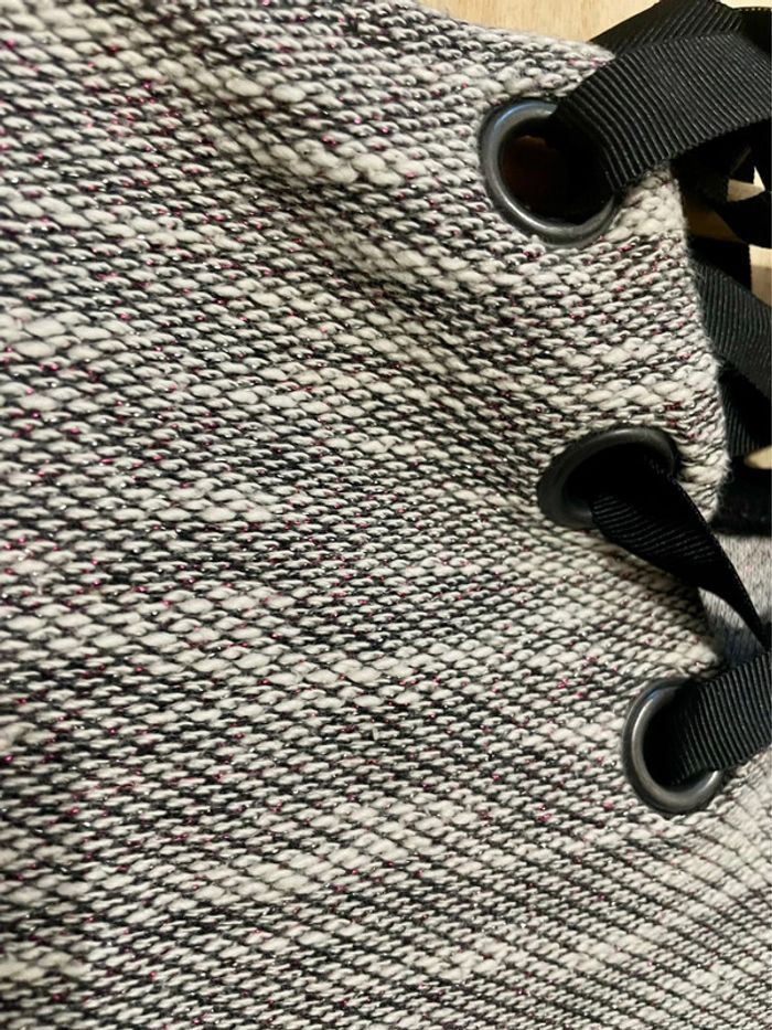 Petit pull gris lacet à l’arrière manches 3/4 taille S - photo numéro 16