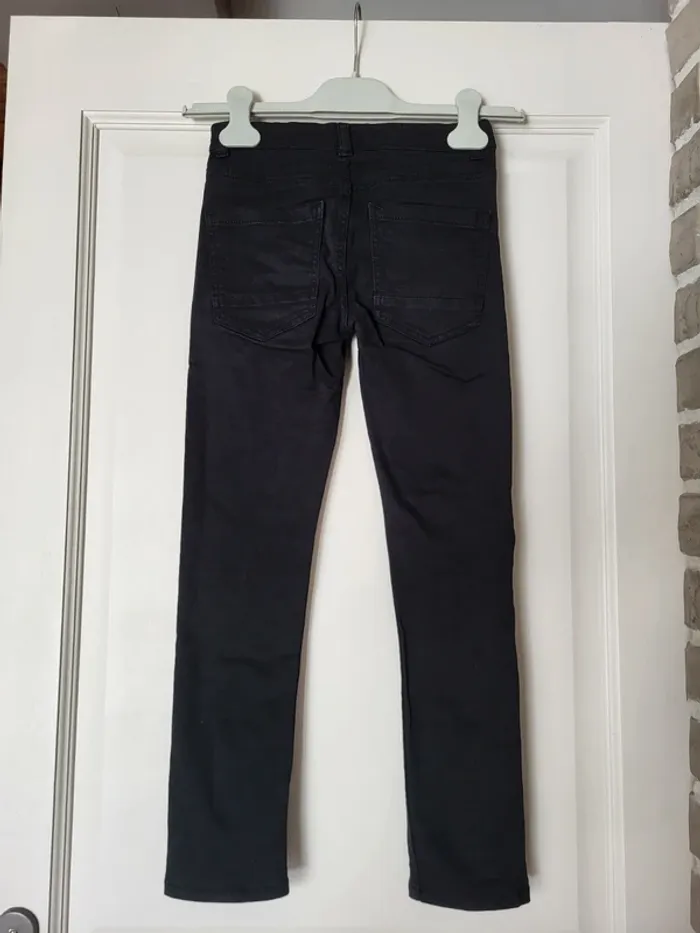 Jean slim noir Kiabi neuf - photo numéro 3