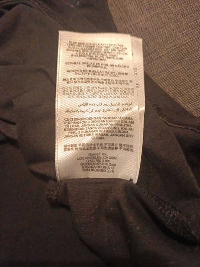 T shirt femme Guess taille M - photo numéro 10