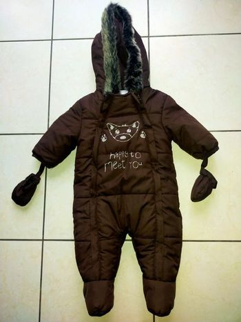 Combinaison bébé hiver taille 6 mois