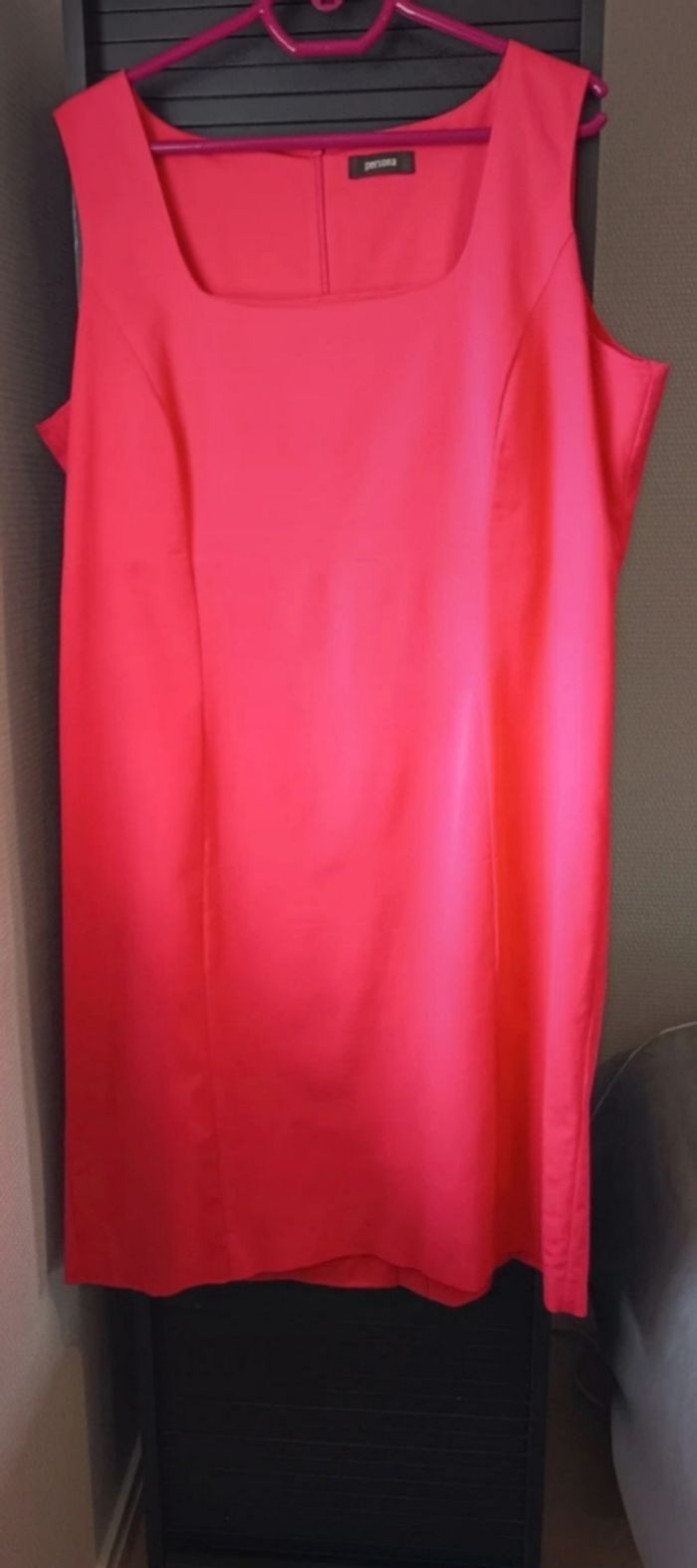 Robe sans manche chic