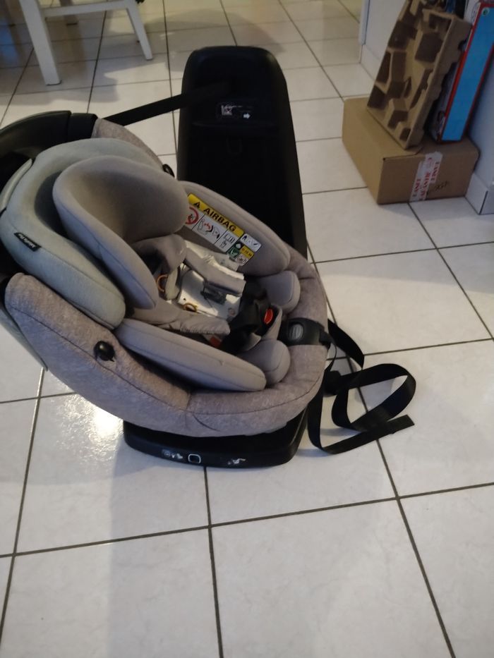 Siège auto bébé confort