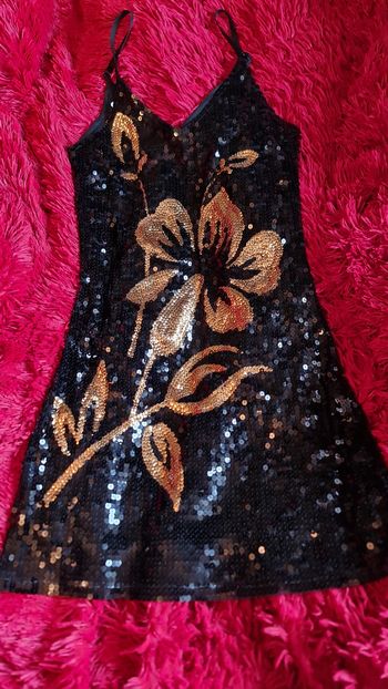 Robe sequins noir/doré 36/38 Neuve