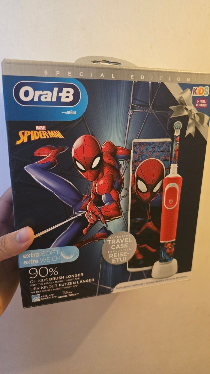 Brosse a dents électrique spiderman