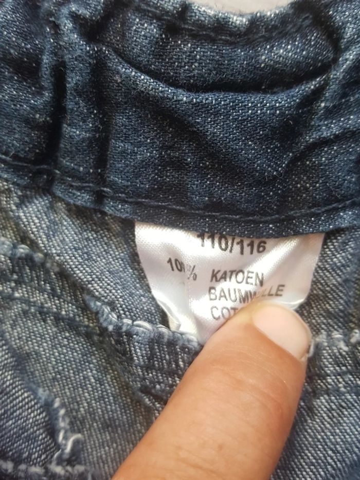 Short en jean taille 110 - 116 - photo numéro 2
