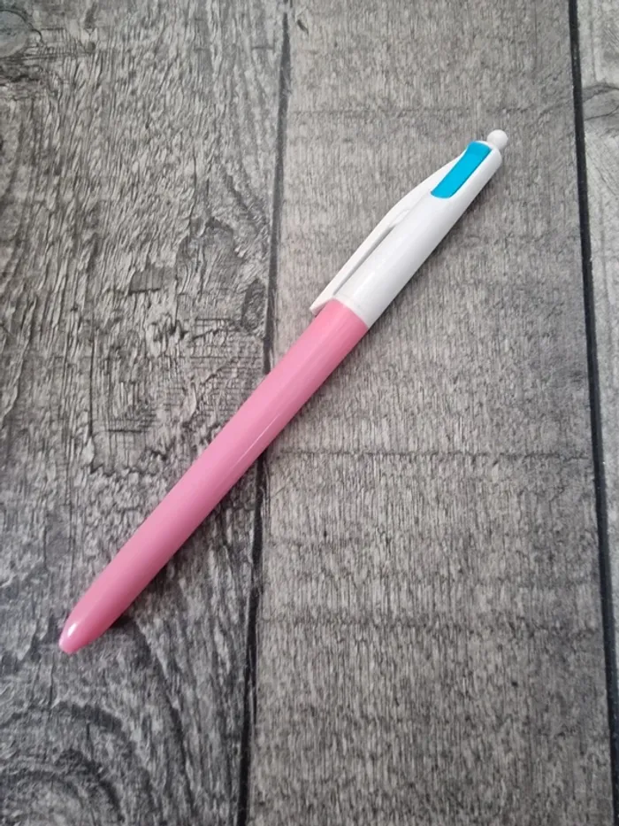 Stylo 2 couleurs BIC