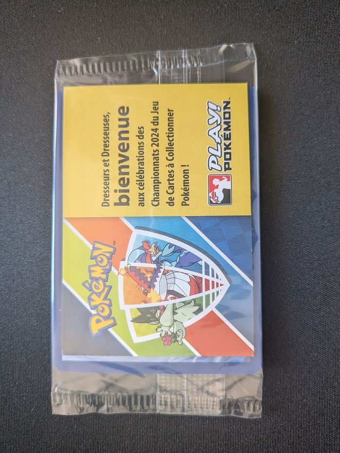 Pokémon carte Pikachu Dracaufeu 101 ligue league sous blister - photo numéro 2