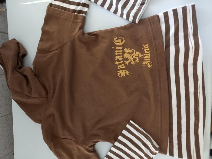 Pull à capuche fille 6 ans neuf - photo numéro 4