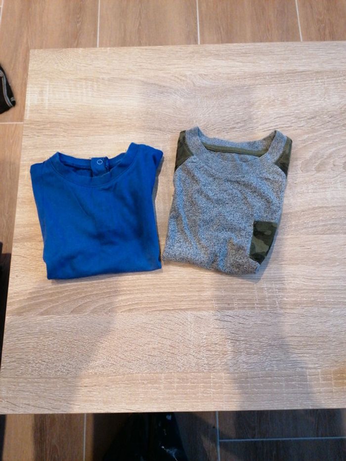 1 tee shirts et 1 ensemble
