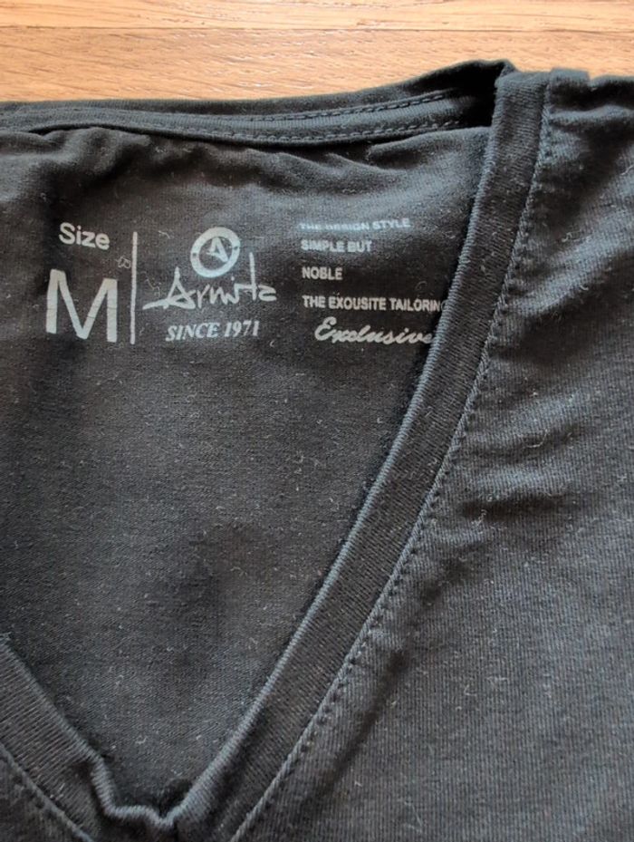 Tee shirt noir unis tee col v tee shirt manches courtes armita - photo numéro 3